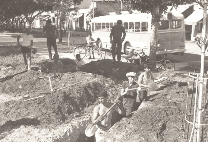 חפירת שוחות בתל אביב (צילום:  Getty images)
