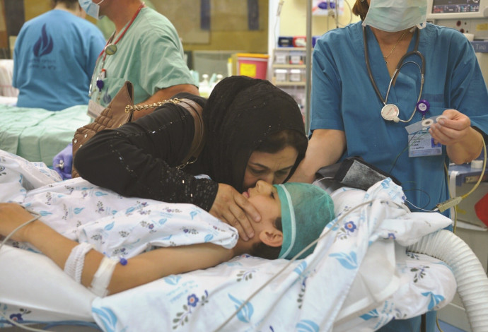 הילד מעיראק בבית החולים. נולד עם מום בלב (צילום:  יוסי זליגר)