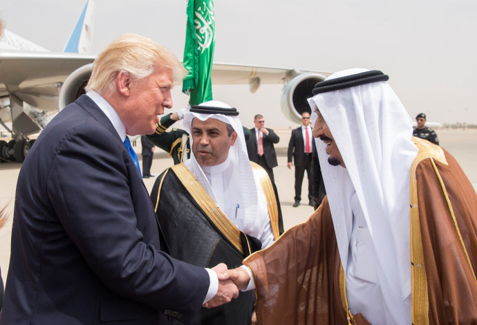המלך סלמאן והנשיא טראמפ, ערב הסעודית (צילום:  רויטרס)