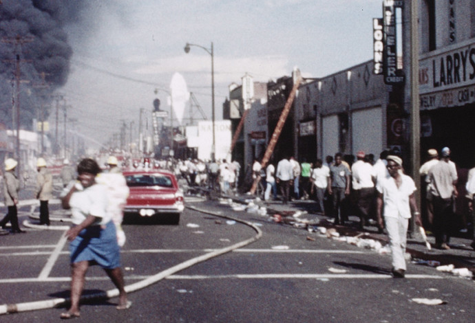 מהומות אל.איי The LA Riots: 25 Years Later. צילום מסך (צילום:  צילום מסך)