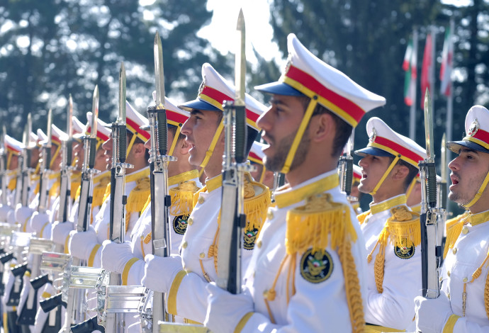 צבא איראן (צילום:  רויטרס)