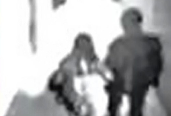 בגידה (צילום:  צילום מסך)