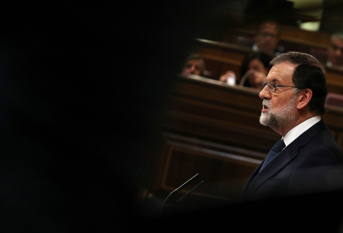 מריאנו ראחוי נואם בפרלמנט הספרדי (צילום:  רויטרס)