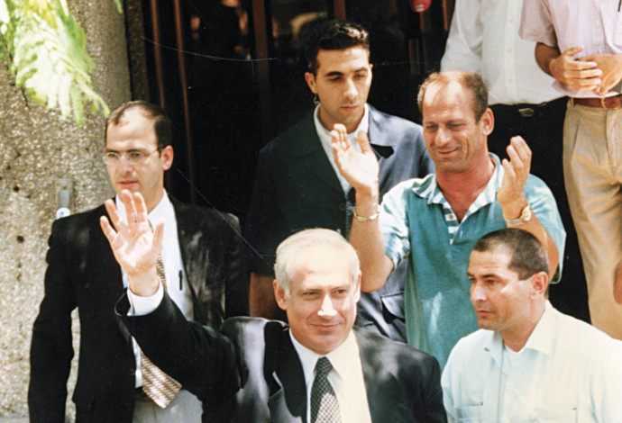נתניהו לאחר הניצחון בבחירות 1996 (צילום:  נאור רהב)