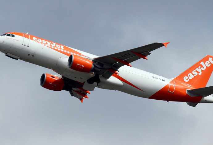 מטוס EASY JET (צילום:  רויטרס)