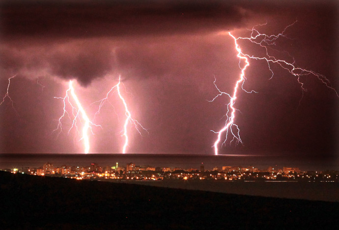 סופת ברקים (צילום:  יוסי זמיר, פלאש 90)