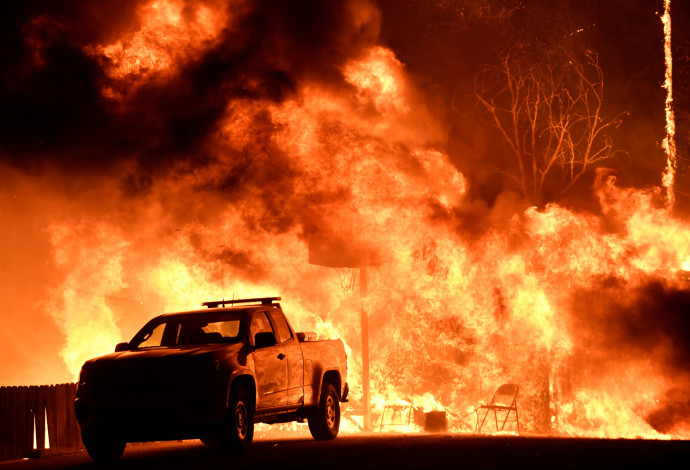 שריפות ענק בקליפורניה (צילום:  רויטרס)