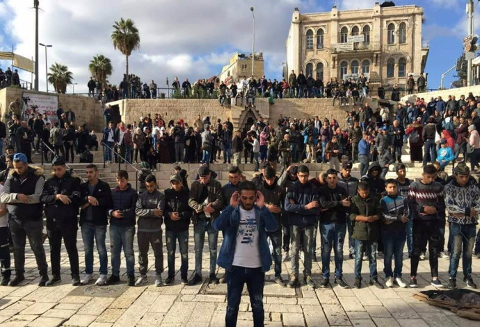 הפגנות בירושלים בתגובה להכרזת טראמפ (צילום:  רשתות חברתיות)