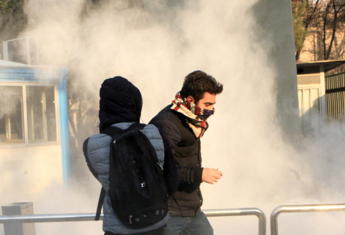 מחאות באיראן (צילום:  AFP)