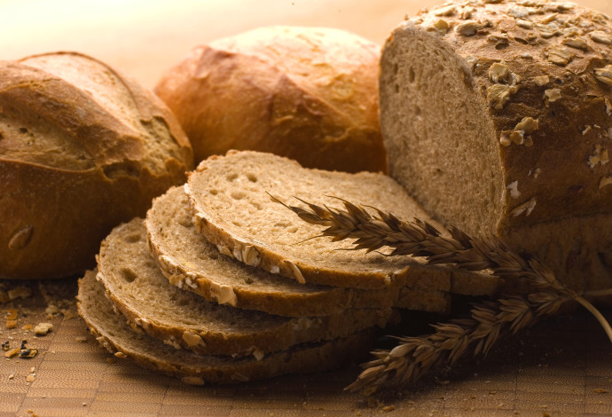 לחם מחיטה מלאה (צילום:  אינג אימג')