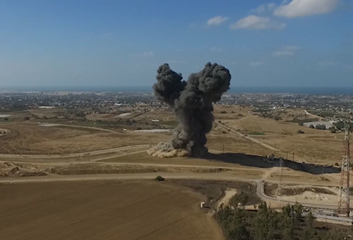 פיצוץ מנהרה בחאן יונס (צילום:  צילום מסך)