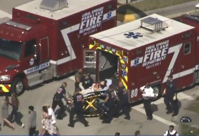 אירוע הירי בבית הספר בפלורידה (צילום:  רויטרס)