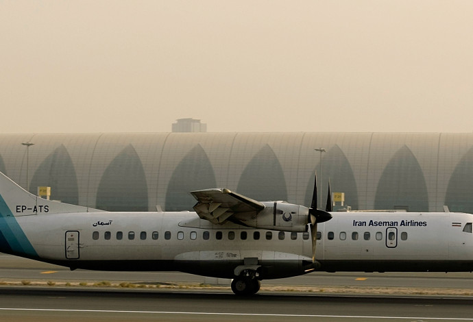 מטוס ATR 72 איראני, ארכיון (צילום:  AFP)