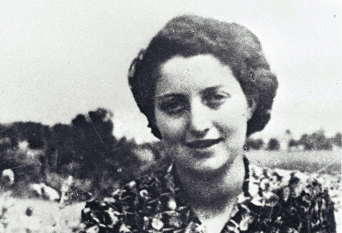 חנה סנש בקיבוץ שדות ים שנת 1939 (צילום:  לע"מ)