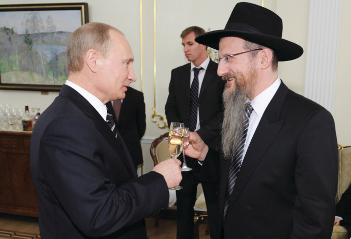 הרב ברל לזר עם ולדימיר פוטין (צילום:  premier.gov.ru.CC BY 4.0)