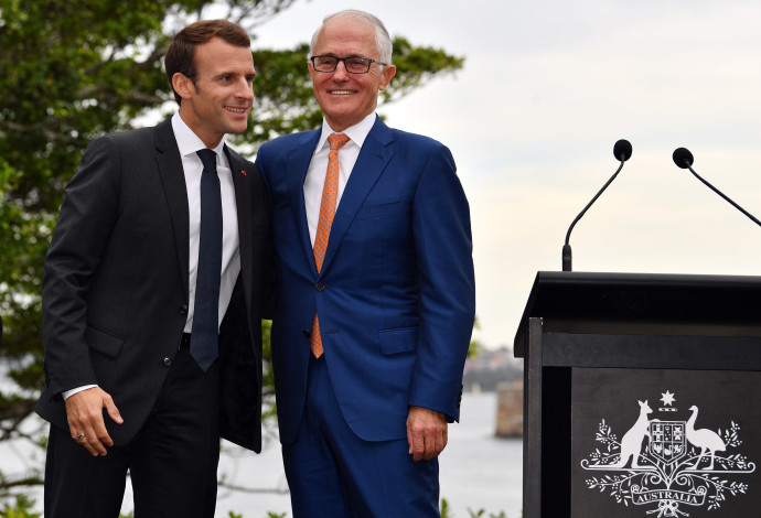 ראש ממשלת אוסטרליה מלקולם טרנבול, עמנואל מקרון (צילום:  AFP)