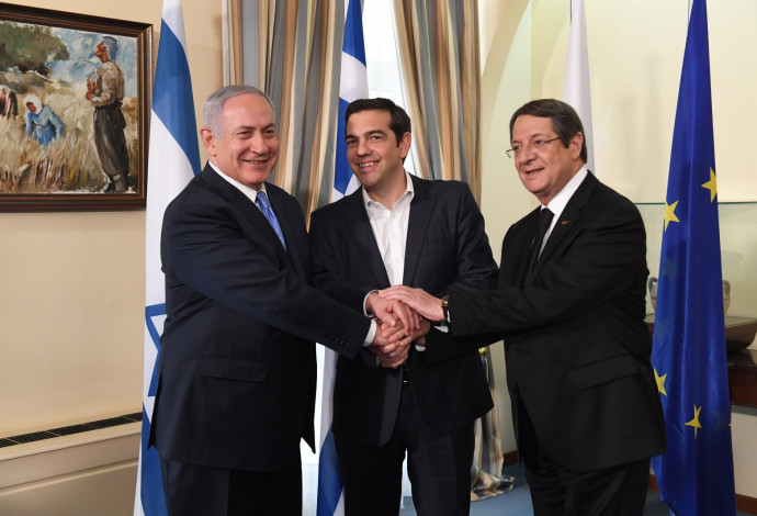 נתניהו עם מנהיגי קפריסין ויוון  (צילום:  קובי גדעון, לע"מ)