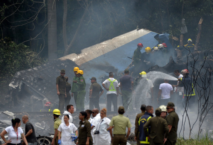 התרסקות מטוס בקובה (צילום:  AFP)