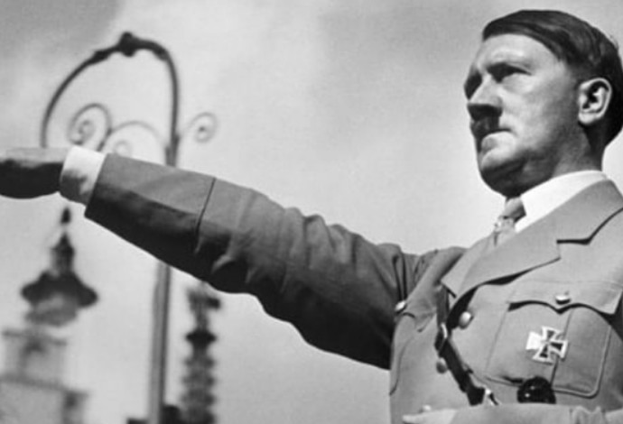 היטלר (צילום:  אינסטגרם)