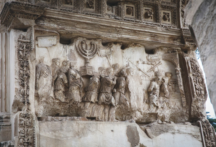 שער טיטוס ברומא (צילום:  יוסי זמיר פלאש 90)