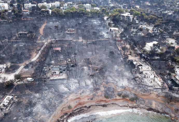 נזקי השריפה ביוון  (צילום:  רויטרס)