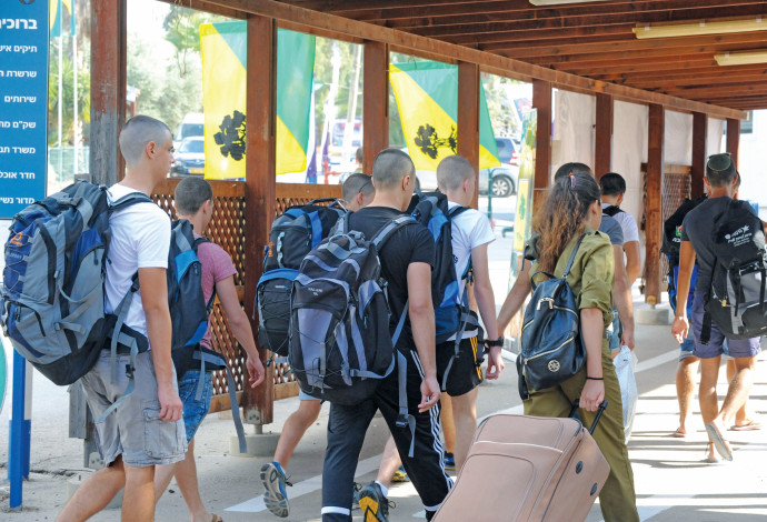 הבקו"ם בתל השומר (למצולמים אין קשר לנאמר)