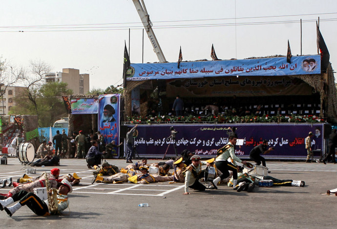 פיגוע ירי במצעד צבאי באיראן (צילום:  AFP)