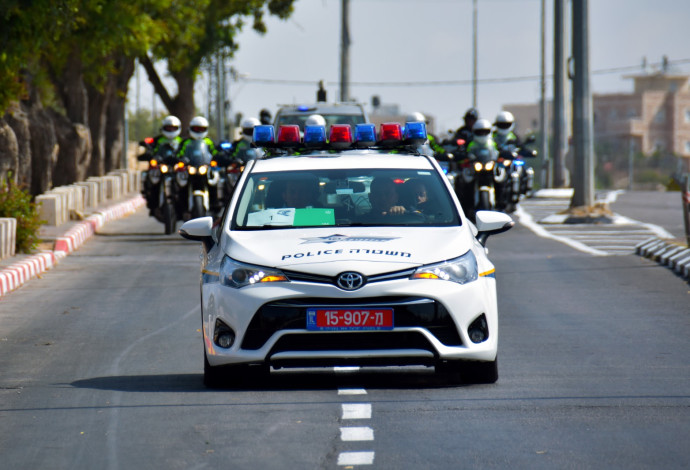 ניידת משטרה, אילוסטרציה (צילום:  דוברות המשטרה)