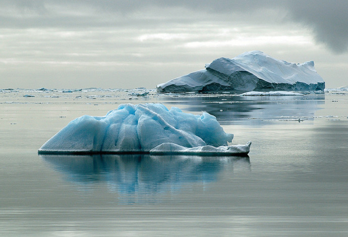 קרחון נמס (צילום:  אינג אימג')