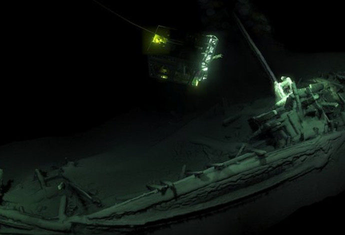 ספינה בת 2500 שנה נמצאה בים השחור (צילום:  צילום מסך)
