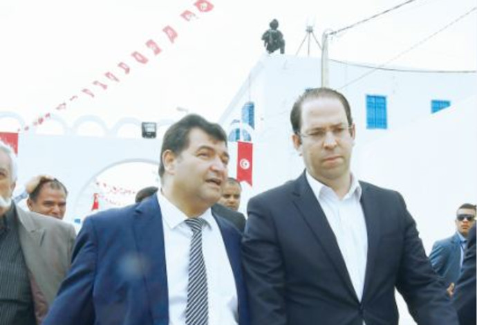 טראבלסי (משמאל) וראש ממשל. תוניסיה, אלשאהד (צילום:  AFP)