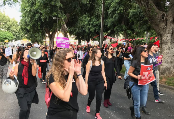 מחאת הנשים בתל אביב (צילום:  אבשלום ששוני)