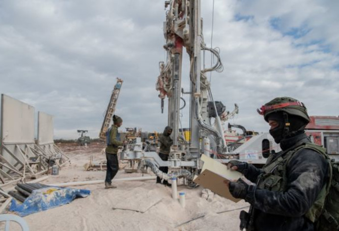 פעולות כוחות צה"ל מאזור גילוי מנהרת הטרור בצפון (צילום:  דובר צה"ל)