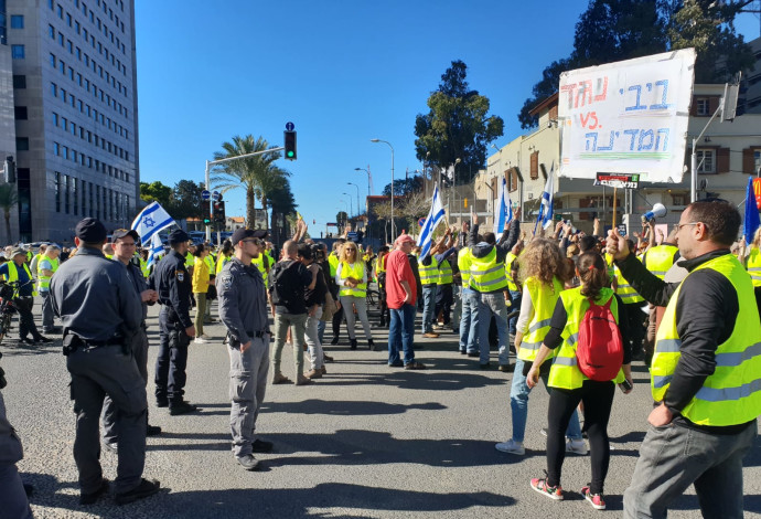 מחאת "האפודים הצהובים" בישראל (צילום:  דוברות המשטרה)