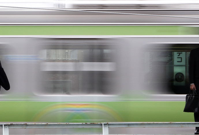רכבת תחתית בטוקיו (צילום:  רויטרס)