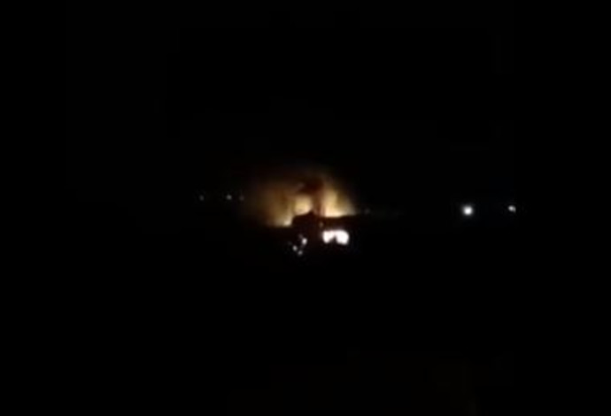 פיצוץ בביתו של בכיר חמאס (צילום:  רשתות ערביות)