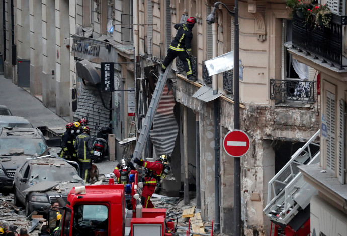 פיצוץ במאפייה בפריז (צילום:  AFP)