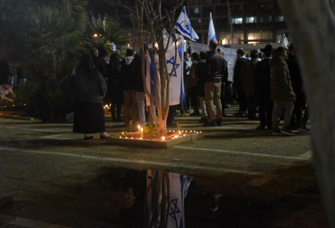 הפגנת ימין בעקבות רצח אורי אנסבכר ז"ל (צילום:  אבשלום ששוני)
