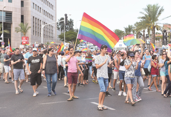 הפגנת קהילת הלהט"ב בתל אביב (צילום:  אבשלום ששוני)