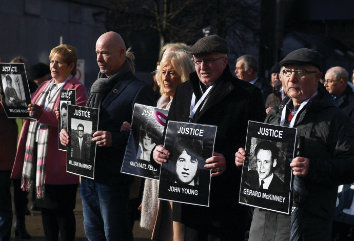 מחאת משפחות הקורבנות (צילום:  רויטרס)