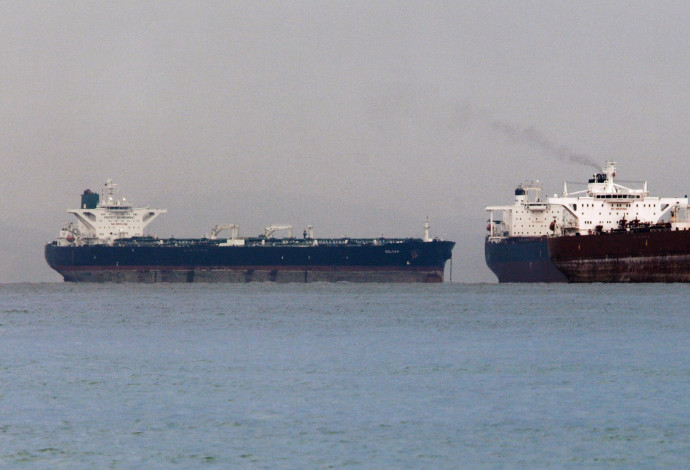 מכלית נפט במפרץ הפרסי (צילום:  רויטרס)