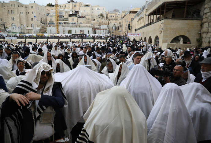 ברכת הכהנים בכותל המערבי (צילום:  מרק ישראל סלם)