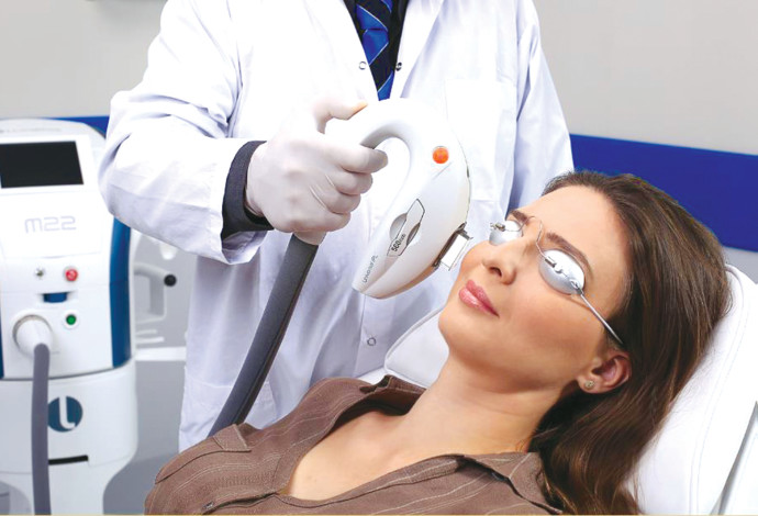 מכשיר ה־IPL. נלחם בתופעת היובש בעיניים (צילום:  יח"צ)