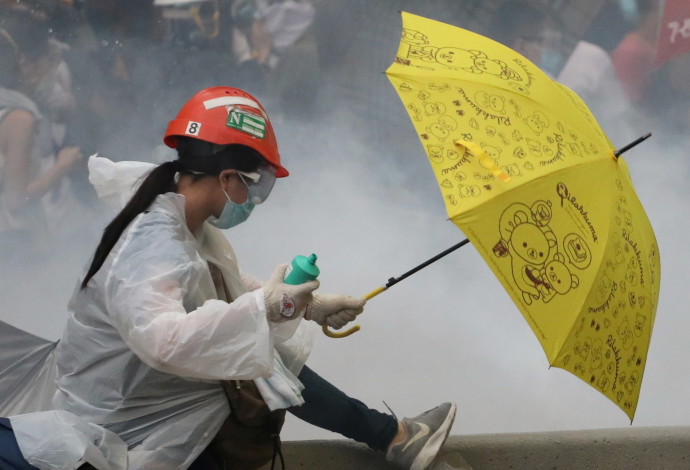 המחאה בהונג קונג (צילום:  REUTERS/Athit Perawongmetha)