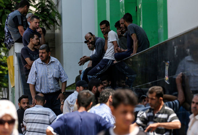 פלסטינים ברצועת עזה (צילום:  AFP)