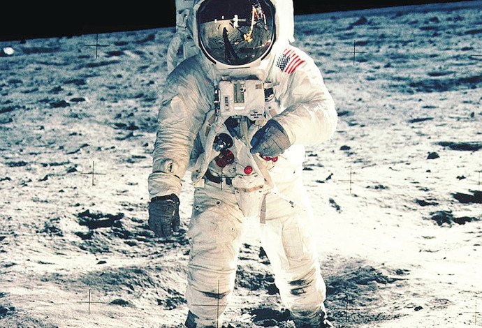 אפולו 11, נחיתה על הירח (צילום:  רויטרס)