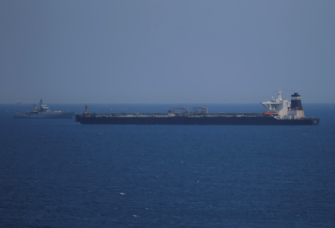 מכלית הנפט 'גרייס 1' (צילום:  REUTERS/Jon Nazca)