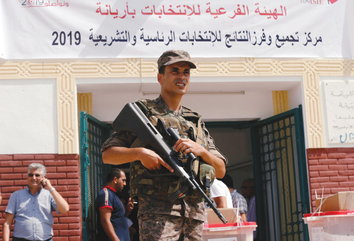 ההכנות לבחירות בתוניסיה (צילום:  רויטרס)