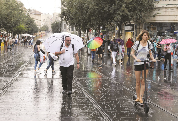 גשם בירושלים (צילום:  מרק ישראל סלם)