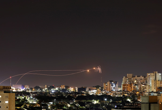 יירוט רקטה ששוגרה מרצועת עזה (צילום:  רויטרס)